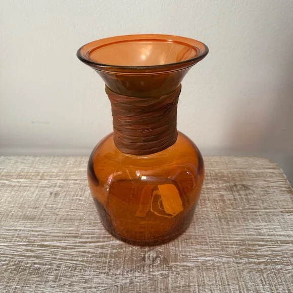 Vidrios San Miguel Orange Vase, Handmade In Spain from 100% Recycled Glass, 8” - Picture 2 of 8